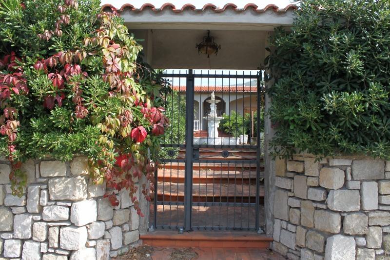 Fondi (LT) - Villa